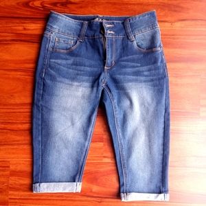 🌹SOLD🌹 Jalate Petite Denim Capri Denim Jeans